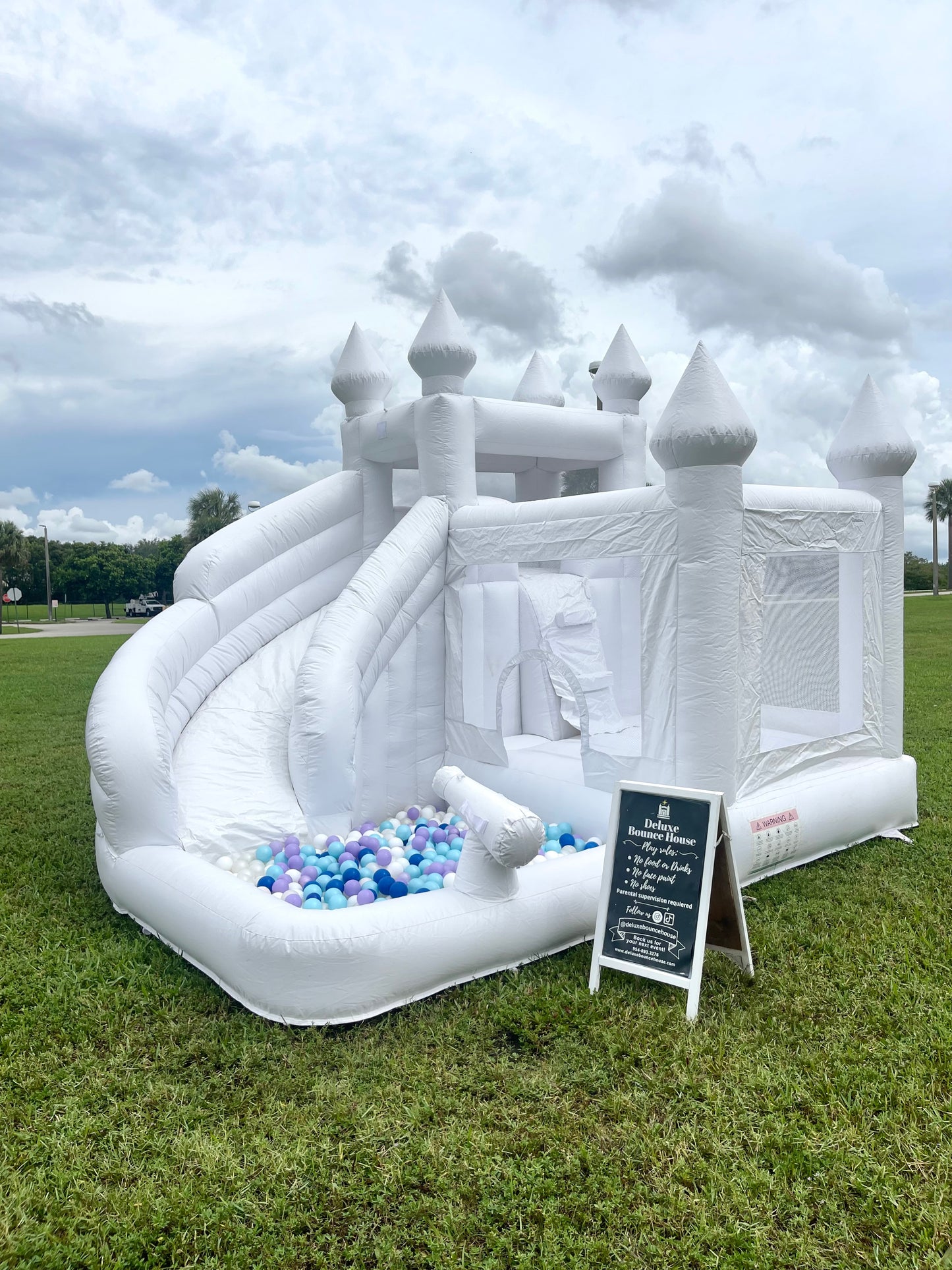 3&1 White Castle Bounce House with Slide and Ball Pit | 10x12ft | For kids up to 10 years