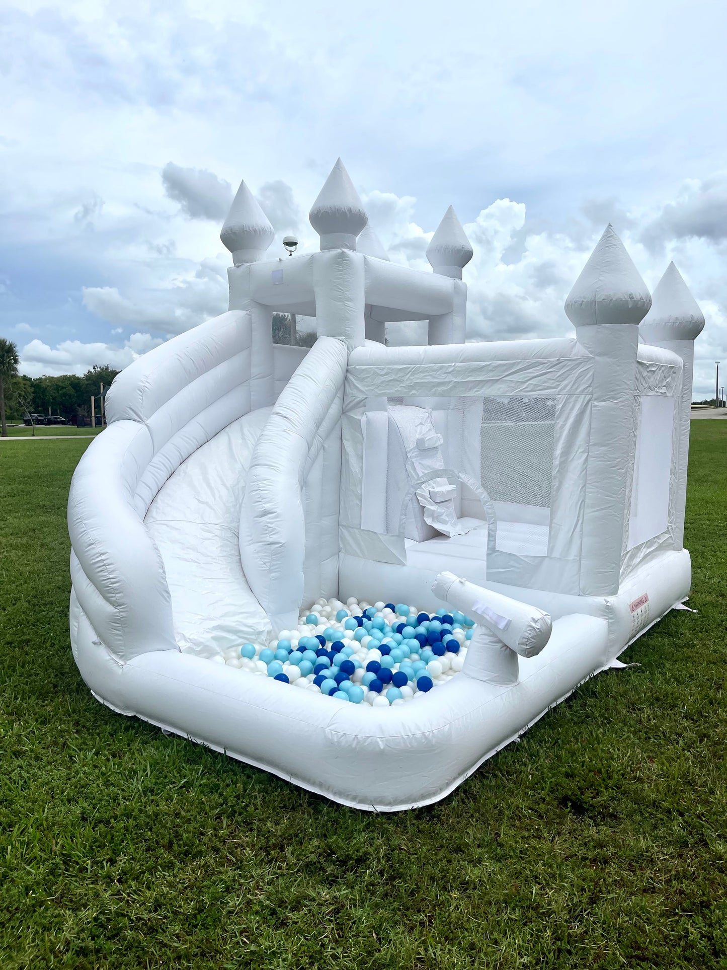 3&1 White Castle Bounce House with Slide and Ball Pit | 10x12ft | For kids up to 10 years